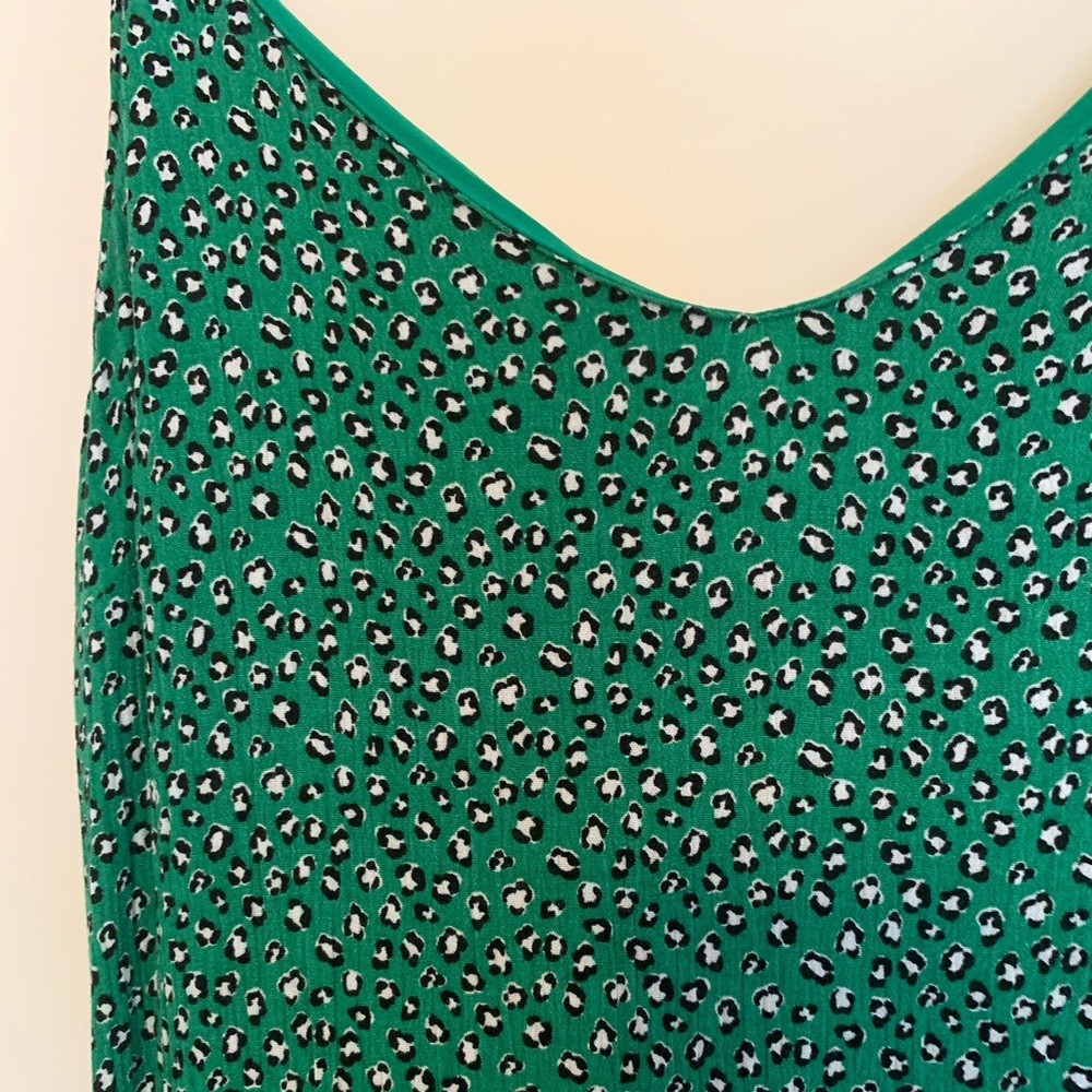 Size large leopard print dress